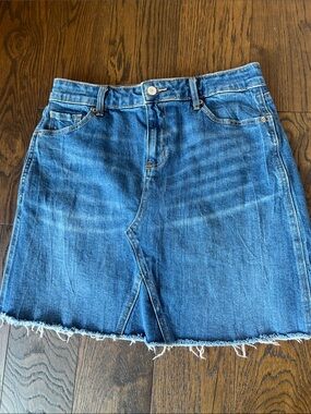 Old Navy Medium Blue Denim Skirt